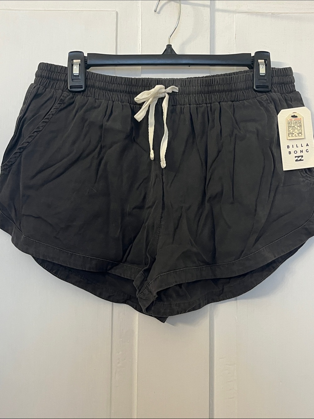 Billabong Women's Black Elastic Waist Drawstring Athletic Shorts